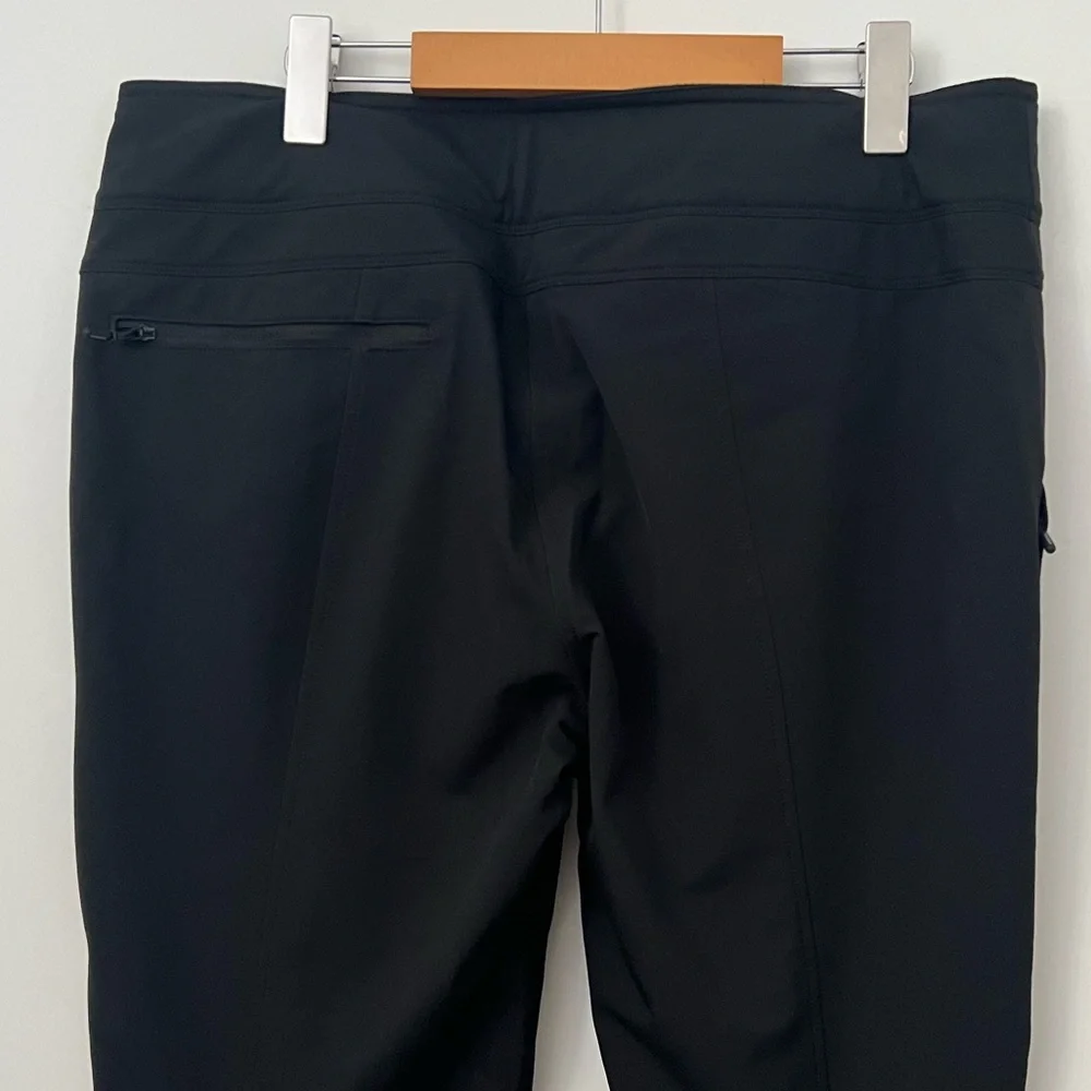 Lululemon Black Mountain Pants - Picture 2 of 8